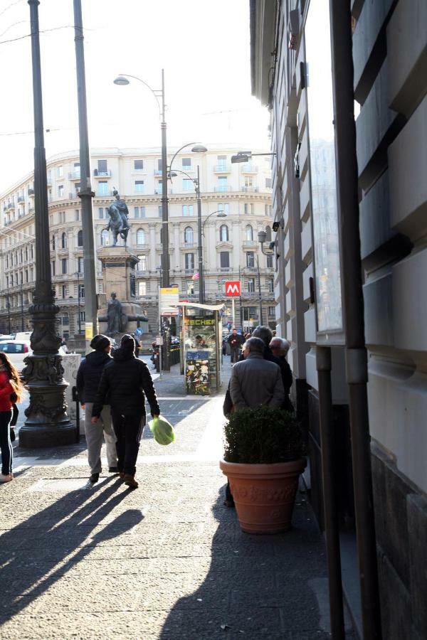 Couette-café Neapolitan Breakfast 2*